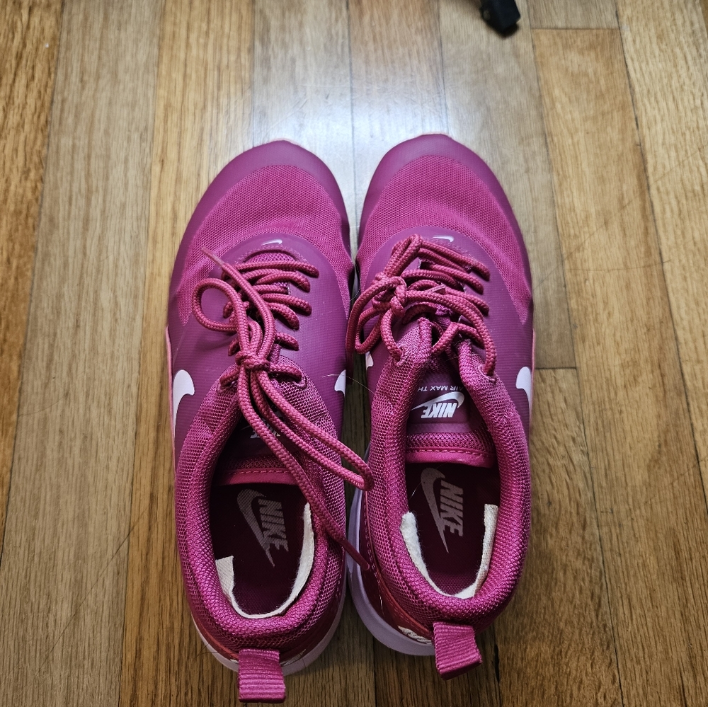 Nike purple sneakers women 7